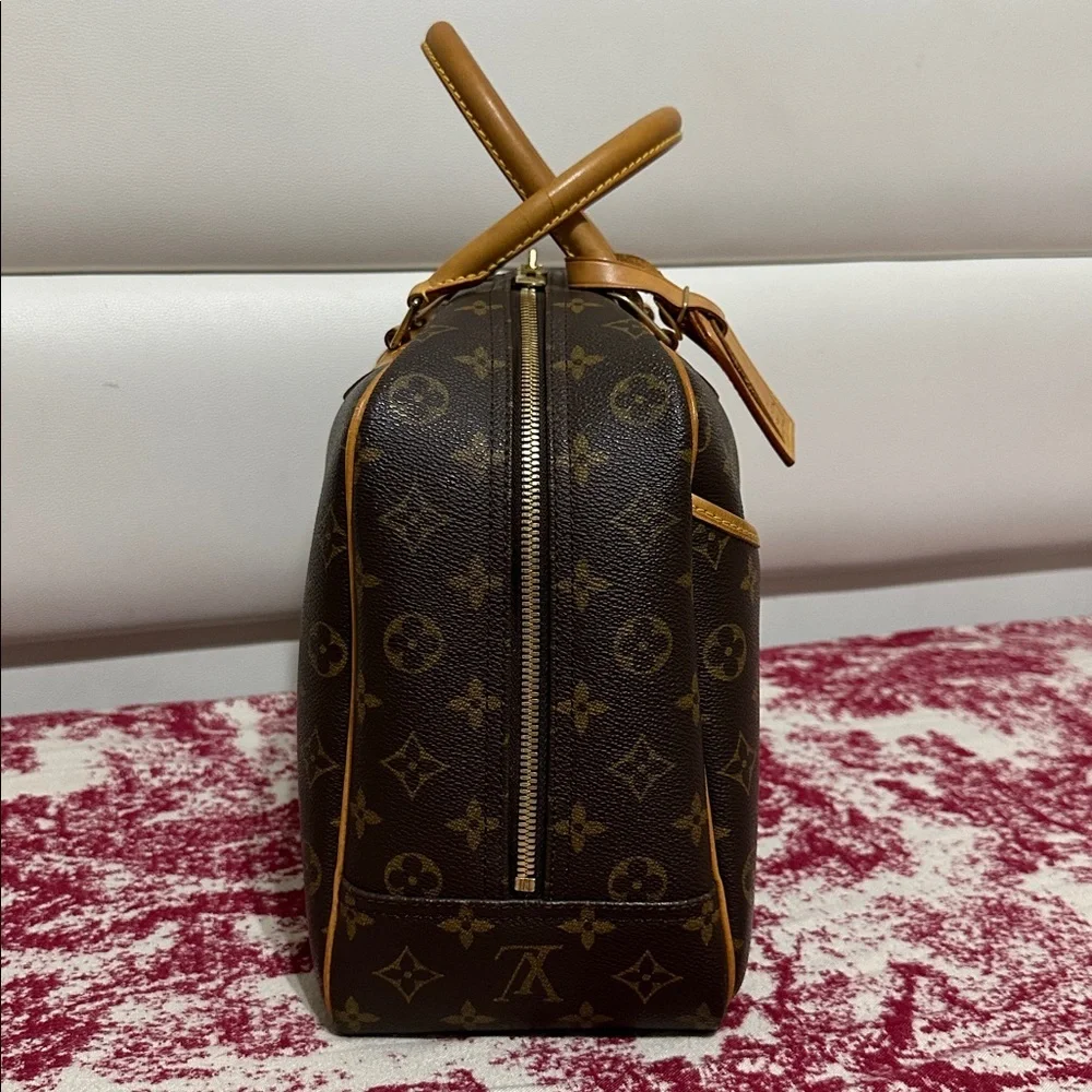 Louis Vuitton Monogram Deauville Handbag